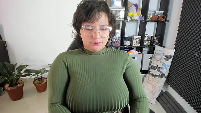 Snapshot of aika-dreams chatting on February 2025 12:48:02 PM aika-dreams online show from February 2025 12:48:02 PM