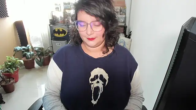 Snapshot of aika-dreams chatting on September 2025 01:00:01 PM aika-dreams online show from September 2025 01:00:01 PM
