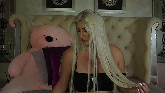Squirt Tanya online show from June 2026 09:28:02 PM