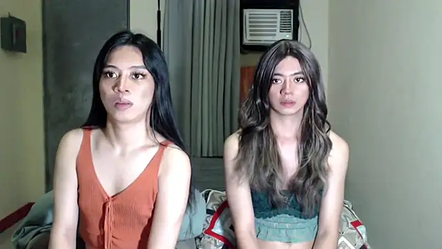 Snapshot of Urworldclasstrans chatting on September 2025 09:25:02 PM Urworldclasstrans online show from September 2025 09:25:02 PM