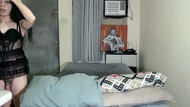 Snapshot of Urworldclasstrans chatting on October 2025 04:42:02 PM Urworldclasstrans online show from October 2025 04:42:02 PM