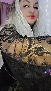 Snapshot of Larissa_K chatting on December 2025 07:29:02 PM Larissa K online show from December 2025 07:29:02 PM