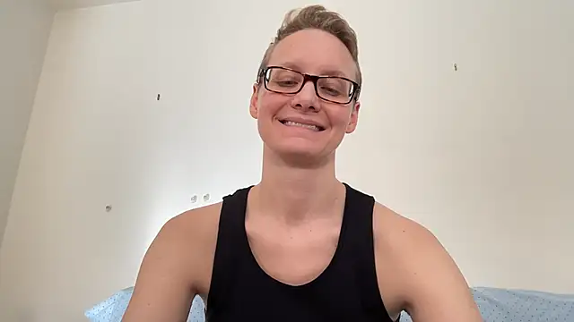 LeahWilde online show from February 2025 05:03:02 PM