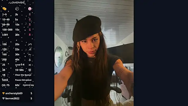Snapshot of stormytt_ chatting on February 2025 12:33:02 PM stormytt online show from February 2025 12:33:02 PM