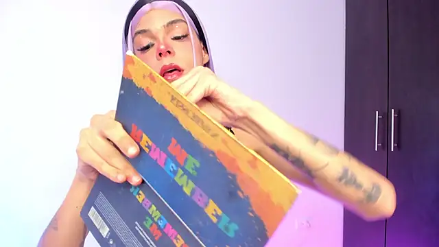 Varya Ferreira online show from October 2025 12:47:01 PM