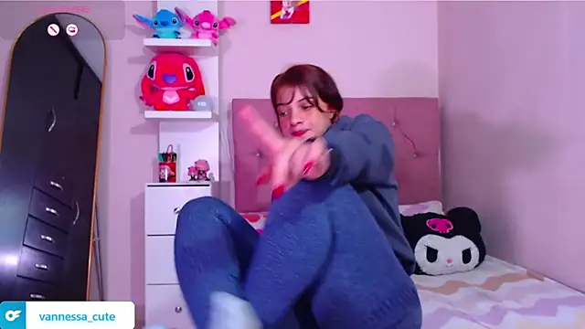 Vannessa  Shy online show from December 2025 07:00:01 PM