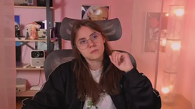  AnnaStark  online show from June 2026 07:02:02 PM