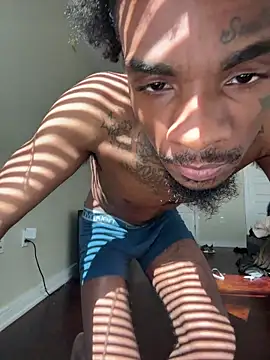 Snapshot of lilzaddy@xh chatting on November 2025 05:44:02 PM lilzaddyxh online show from November 2025 05:44:02 PM