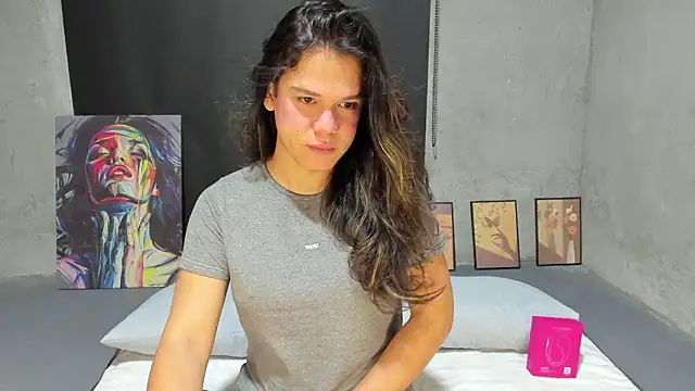 FynestBeatrice online show from January 2026 09:57:01 PM