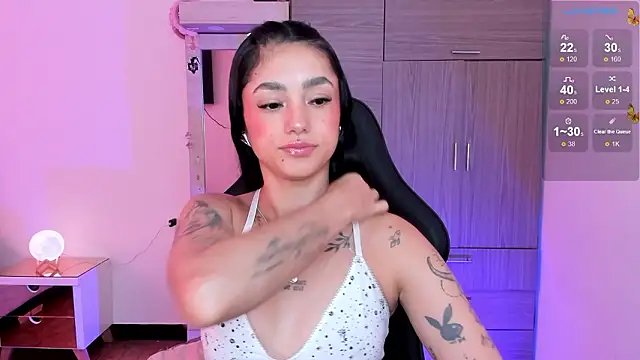 Lizzie corner v online show from March 2026 03:17:01 PM