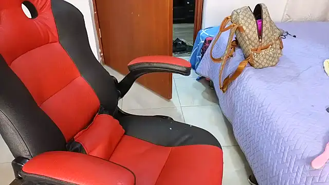 SexyLeilaa online show from October 2025 02:45:01 AM