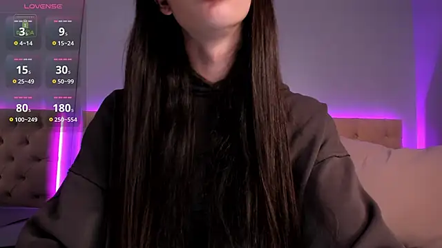 NickieRainer online show from March 2025 04:43:01 AM
