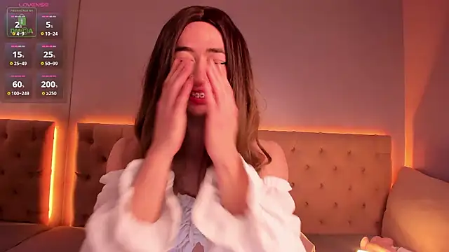 Snapshot of NickieRainer chatting on October 2025 04:33:01 AM NickieRainer online show from October 2025 04:33:01 AM