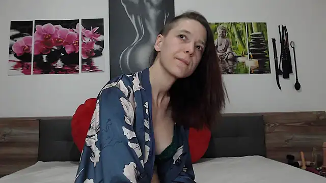 Naschkatze01 online show from February 2025 08:05:02 PM
