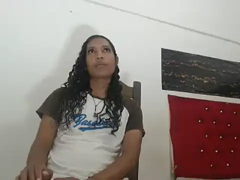 Snapshot of shairaStarr chatting on December 2024 10:45:01 PM shairaStarr online show from December 2024 10:45:01 PM