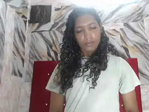 Snapshot of shairaStarr chatting on January 2025 03:10:01 PM shairaStarr online show from January 2025 03:10:01 PM