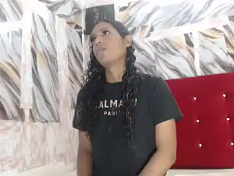 Snapshot of shairaStarr chatting on January 2025 12:05:02 PM shairaStarr online show from January 2025 12:05:02 PM