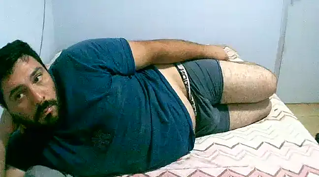 lucasprloco online show from March 2025 11:59:02 PM