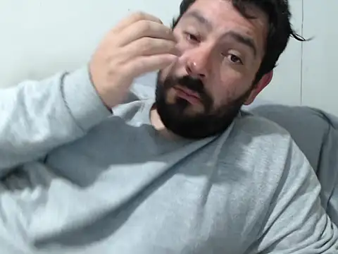 lucasprloco online show from September 2025 10:45:02 PM