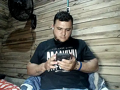 Arcangel 05 online show from May 2026 04:39:02 AM
