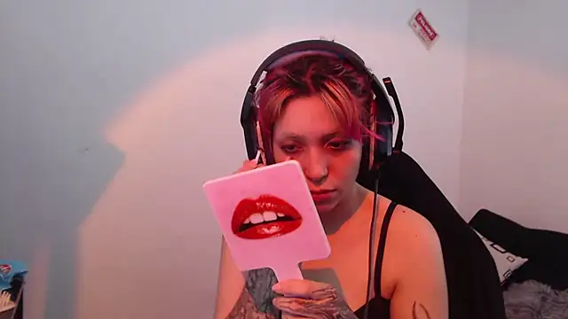 MaryJannes online show from November 2025 06:30:02 PM