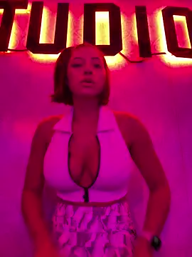 alexademie1 online show from January 2025 05:26:01 PM