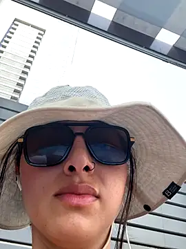 alexademie1 online show from October 2025 07:09:01 AM