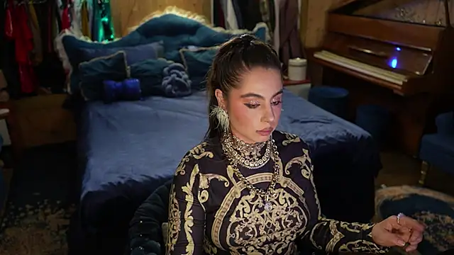 Snapshot of VanessaDoyle chatting on September 2025 12:15:01 AM VanessaDoyle online show from September 2025 12:15:01 AM