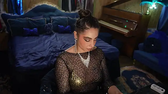 Snapshot of VanessaDoyle chatting on October 2025 12:16:02 AM VanessaDoyle online show from October 2025 12:16:02 AM