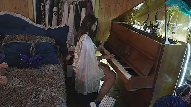 Snapshot of VanessaDoyle chatting on October 2025 01:52:02 PM VanessaDoyle online show from October 2025 01:52:02 PM