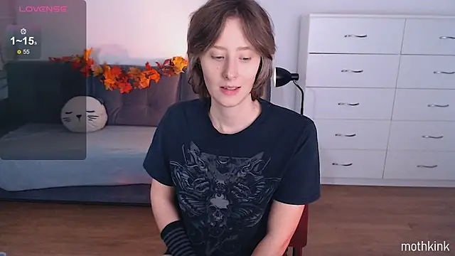 Snapshot of mothkink chatting on October 2025 04:53:02 PM mothkink online show from October 2025 04:53:02 PM