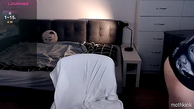 Snapshot of mothkink chatting on November 2025 05:46:02 PM mothkink online show from November 2025 05:46:02 PM