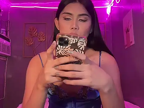 Snapshot of Delicate_Savannah chatting on September 2025 02:42:02 PM Delicate Savannah online show from September 2025 02:42:02 PM