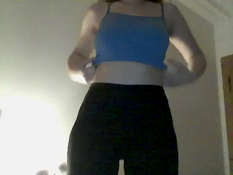 ocean eyess  online show from April 2026 07:58:01 PM