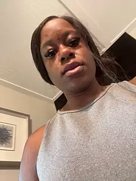 Snapshot of Tikalalin chatting on September 2025 06:02:01 PM Tikalalin online show from September 2025 06:02:01 PM