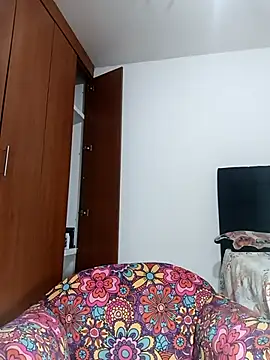 Snapshot of Van3orgasm4me chatting on September 2025 02:42:01 PM Van3orgasm4me online show from September 2025 02:42:01 PM