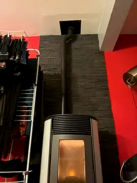 louh261 online show from November 2025 05:45:03 PM