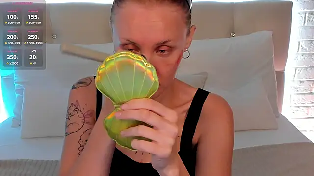LianaFord online show from June 2026 05:08:01 AM