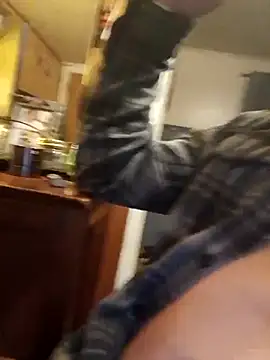 Snapshot of OralDesires2 chatting on November 2025 10:54:01 PM OralDesires2 online show from November 2025 10:54:01 PM