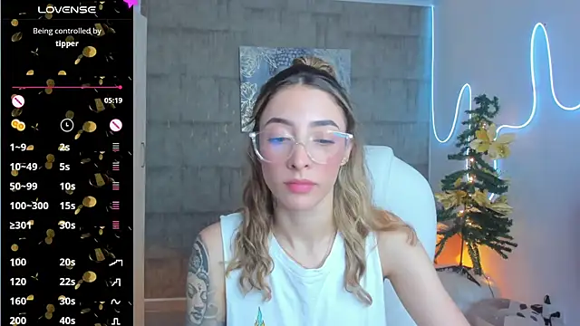 Snapshot of barbie_scoth_ chatting on December 2024 08:37:01 PM barbie scoth online show from December 2024 08:37:01 PM