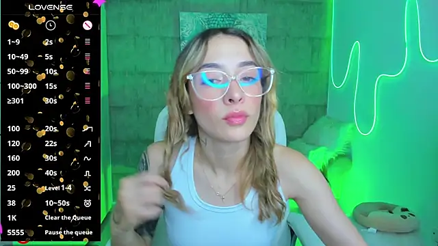 Snapshot of barbie_scoth_ chatting on January 2025 06:59:01 PM barbie scoth online show from January 2025 06:59:01 PM