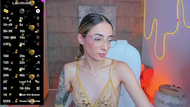 Snapshot of barbie_scoth_ chatting on January 2025 08:18:01 PM barbie scoth online show from January 2025 08:18:01 PM