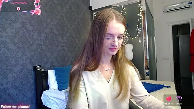 KateJonson online show from September 2025 07:01:02 AM