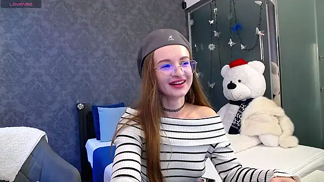 KateJonson online show from October 2025 12:17:02 PM