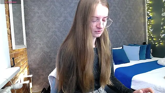 KateJonson online show from November 2025 07:29:01 AM