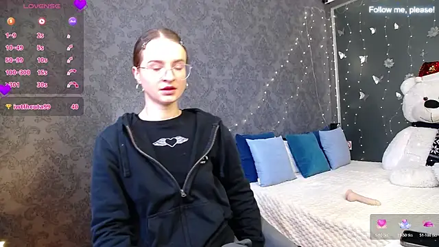 KateJonson online show from January 2026 10:19:02 AM