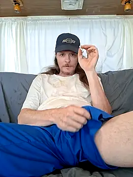 truckerlove69 online show from April 2026 03:39:01 PM