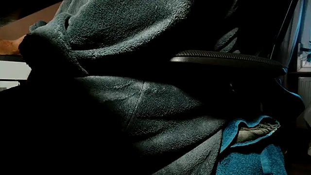 suedel65 online show from September 2025 05:20:01 AM