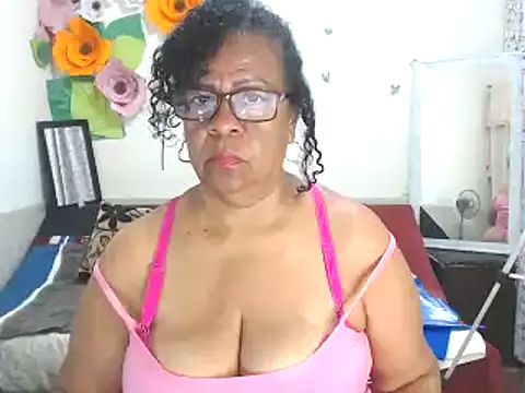 Snapshot of Yayis-hot-sexyw chatting on January 2025 04:30:02 PM Yayis-hot-sexyw online show from January 2025 04:30:02 PM