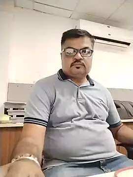Desi Londa 143 online show from May 2026 03:58:02 AM
